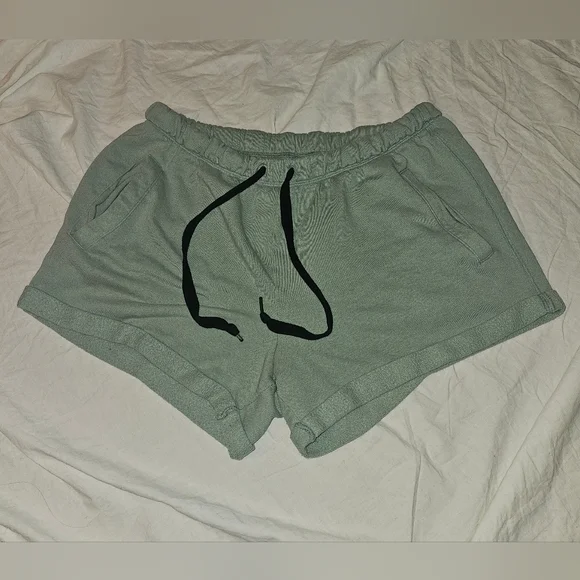 VS PINK Sweatshorts Large - Picture 1 of 6